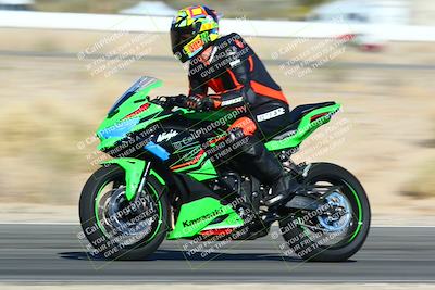 media/Jan-13-2024-SoCal Trackdays (Sat) [[9c032fe5aa]]/Turn 14 (10am)/